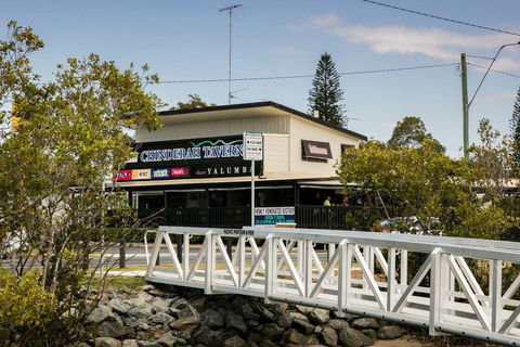 Chinderah Tavern - Foster Accommodation 0