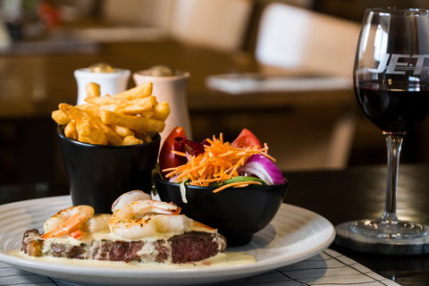 Ipswich Jets Leagues Club - Foster Accommodation 0