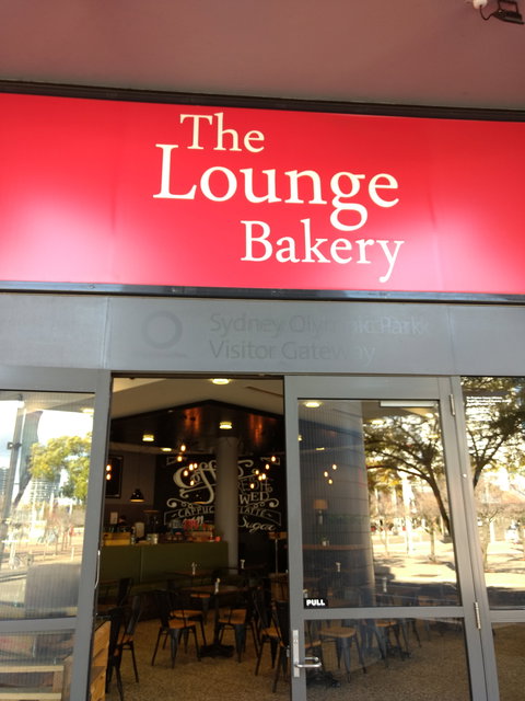The Lounge Bakery - Foster Accommodation 0
