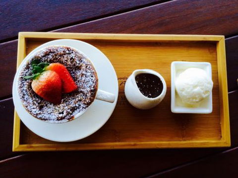 Q Bar & Brasserie On The Avenue - Foster Accommodation 4