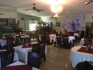 Alice Vietnamese Restaurant - Foster Accommodation 3