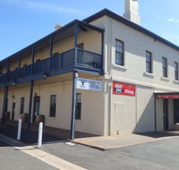 Terminus Hotel - Foster Accommodation