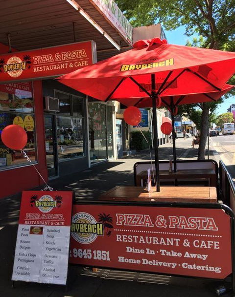 Bay Beach Pizza & Pasta - Foster Accommodation 5