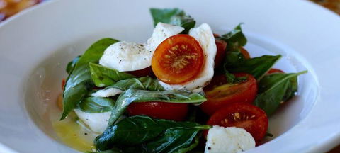 Arlo's Pizzeria - Foster Accommodation 2