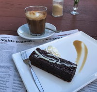 Jack Loves Red - Foster Accommodation