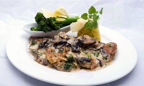 All' Antica Italian Restaurant & Pizzeria - Foster Accommodation 13