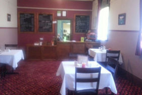 Ellalong Hotel - Foster Accommodation 1