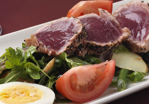 A La Bouffe Bar & Bistro - Foster Accommodation 23