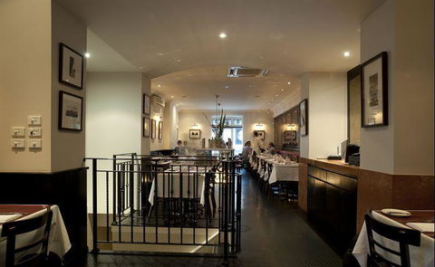 A La Bouffe Bar & Bistro - Foster Accommodation 37