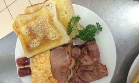 Albion Hotel - Foster Accommodation 0