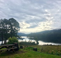 Lakeside Bar  Grill - Foster Accommodation