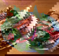 Pancakes by the Ponds - Foster Accommodation