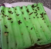 Top of The Town Bakery - Foster Accommodation