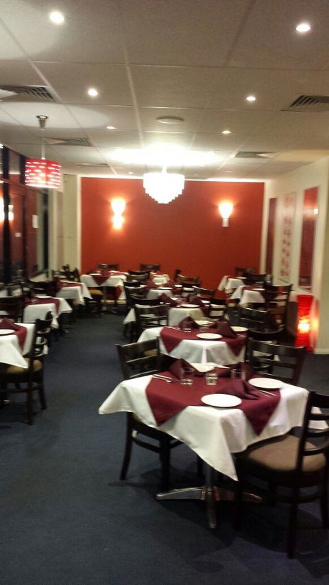 Salt Authentic Indian Cuisine - Foster Accommodation 8