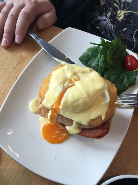 Essence Cafe - Foster Accommodation 8