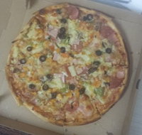 Brett's Pizza Inn  Coffee Lounge - Foster Accommodation