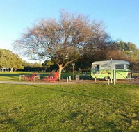 Cool Breeze Cafe - Foster Accommodation