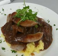 Kingfisher Grill - Foster Accommodation