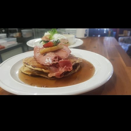 Alan's Cafe - Foster Accommodation 0