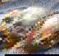 Lo's Cafe Fusion Bistro - Foster Accommodation