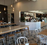 Feathers Pavilion - Foster Accommodation