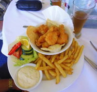 Yum Sing Restaurant - Foster Accommodation