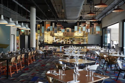 Atura Roadhouse Bar And Grill - Foster Accommodation 0