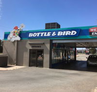 Bottle  Bird - Foster Accommodation