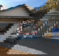 JM Deli - Foster Accommodation