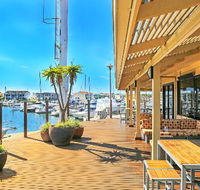 Marina Hotel - Foster Accommodation