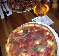 Julius Pizzeria - Foster Accommodation