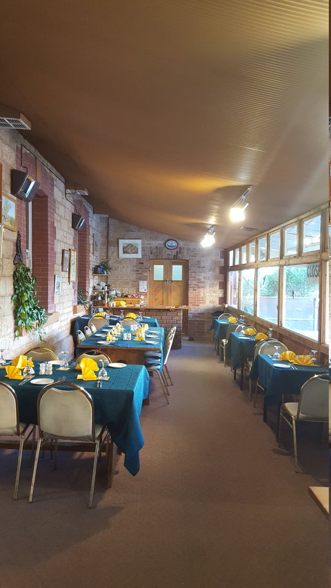 The Old Ghan Restaurant - Foster Accommodation 2
