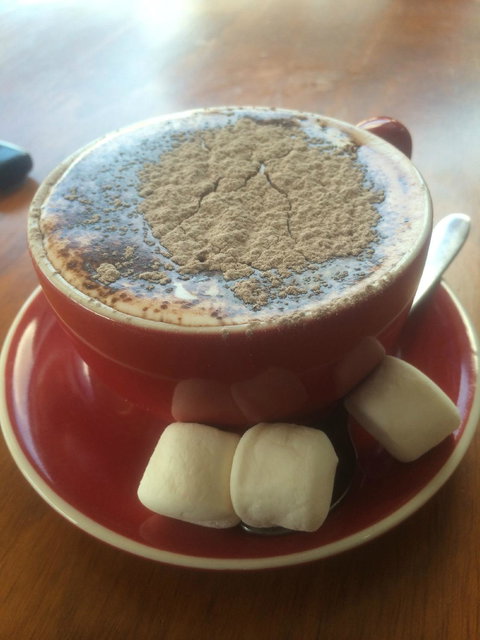 Deedot Coffee House - Foster Accommodation 3