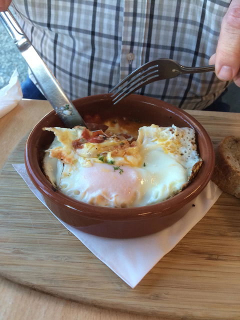 Delish Fine Foods - Foster Accommodation 3