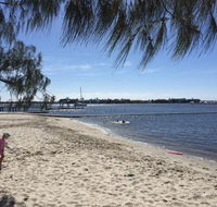 Cafe 7 Paradise Point - Foster Accommodation