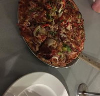 Camelot Gourmet Pizza - Foster Accommodation