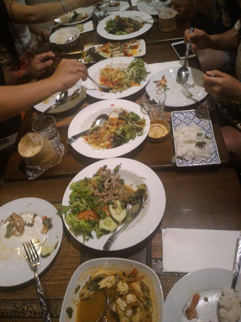 Zab Isan Thai Cuisine - Foster Accommodation 5