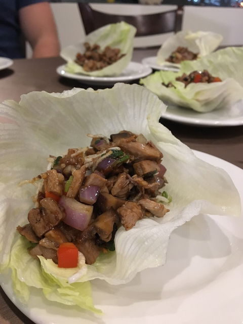 HAOZ Chinese Restaurant - Foster Accommodation 6