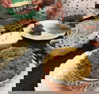 Ravneels Curry House - Foster Accommodation