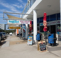 Seafood Town - Foster Accommodation