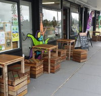 Charlie's Raw Squeeze Clontarf - Foster Accommodation