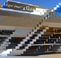 Eagle Street Pizza - Foster Accommodation