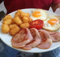 Smiley Piggy Cafe - Foster Accommodation