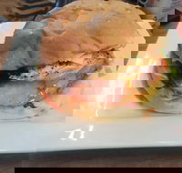 Alligator Creek Restaurant - Foster Accommodation