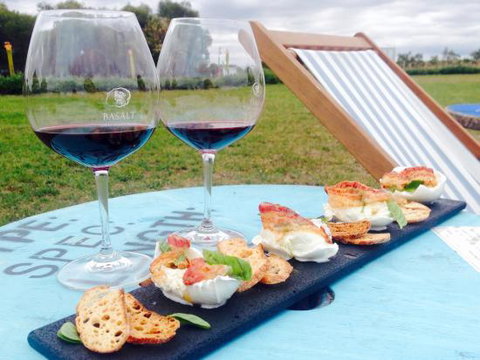 Basalt Vineyard Cafe - Foster Accommodation 0