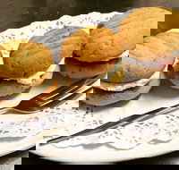 Coachman Coffee Lounge - Foster Accommodation