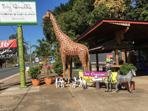 The Big Giraffe - Foster Accommodation 0