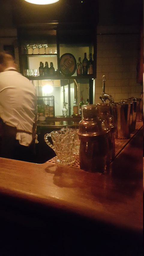 Bar Americano - Foster Accommodation 1