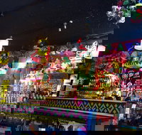 Yellow Bird Cafe - Foster Accommodation