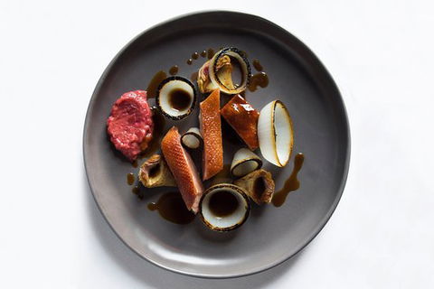 Highline Restaurant - Foster Accommodation 0